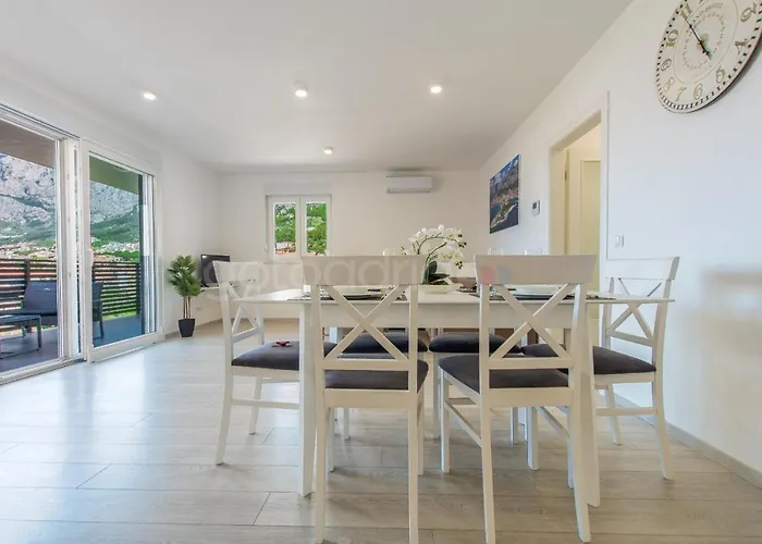Luxury Sea View Apartment Vida
