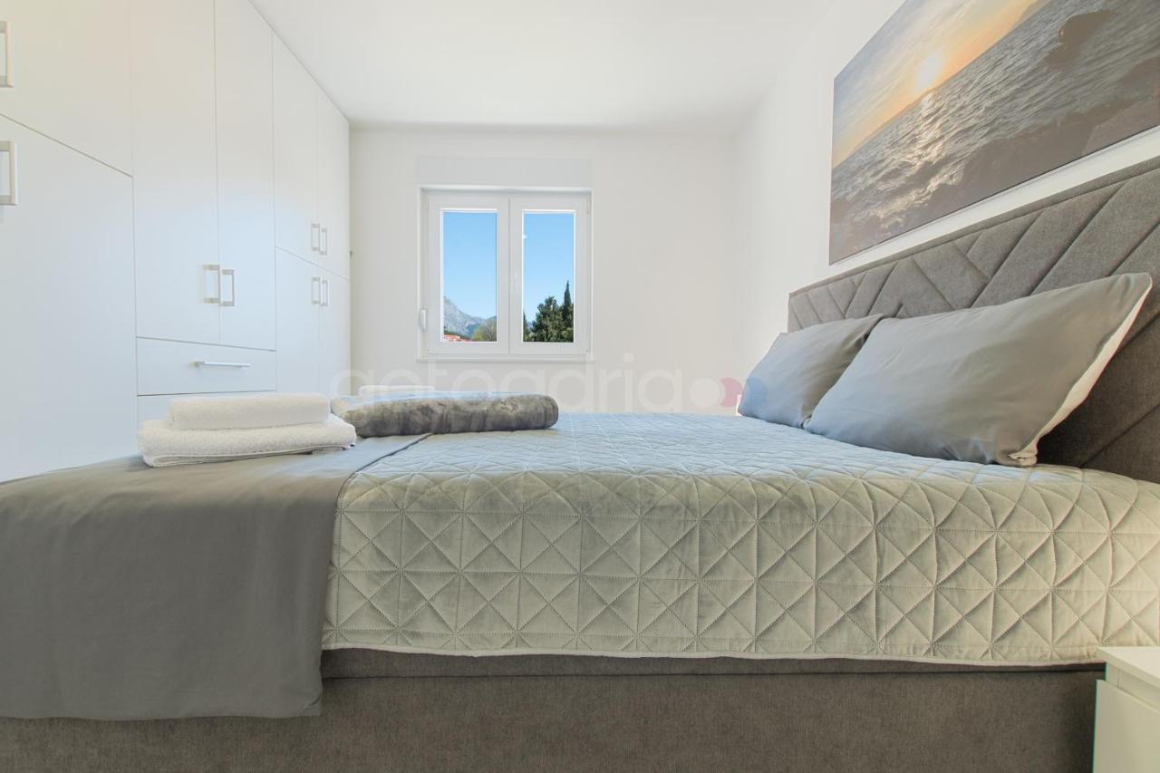 Apartment Luxury Sea View Vida Makarska