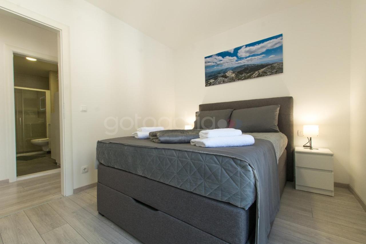 Luxury Sea View Vida Apartment *